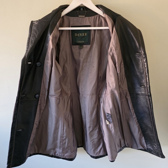 Danier S Vintage 90s Modern Contemporary Mobwife Dark Brown Leather Jacket - Picture 14 of 16